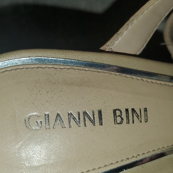 Gianni Bini shoes size 7.5 - Picture 3 of 10